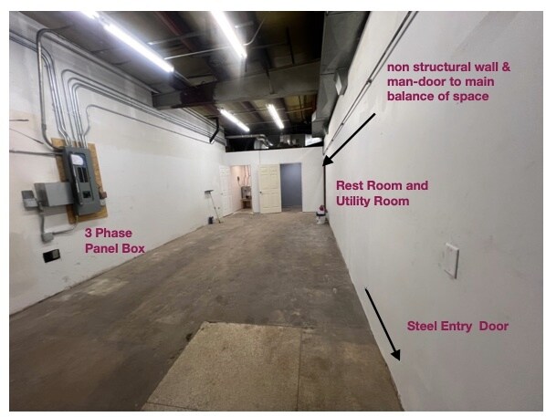 More Photos Of 9120 Perry Hwy, Pittsburgh Flex For Lease