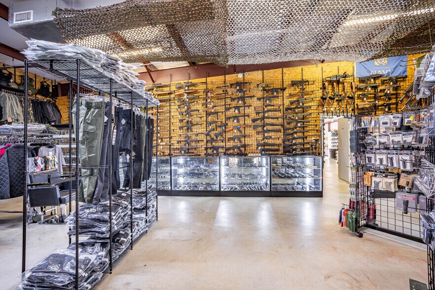 More Photos Of 16920 Mathis Church Rd, Houston Flex For Sale