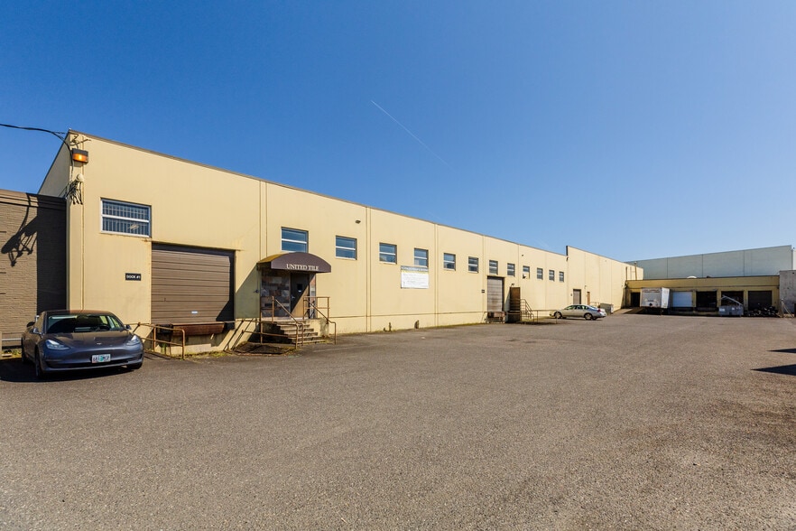 More Photos Of 3145 NW Yeon Ave, Portland Warehouse For Sale