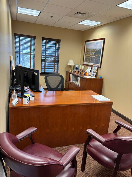 More Photos Of 90-100 Central St, Holliston Storefront Retail Office For Lease