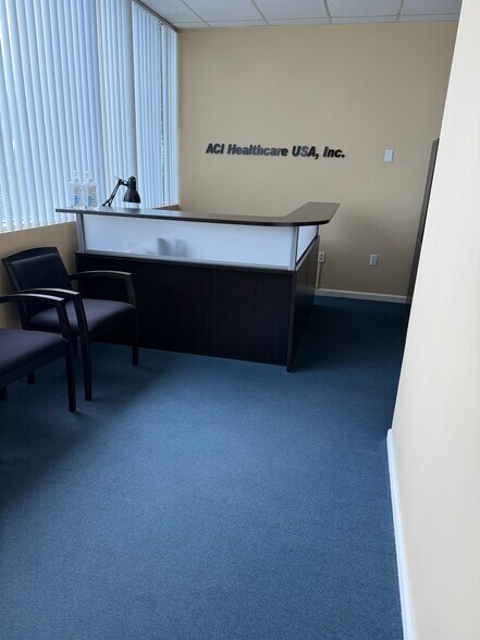 More Photos Of 10100 W Sample Rd, Coral Springs Office For Lease