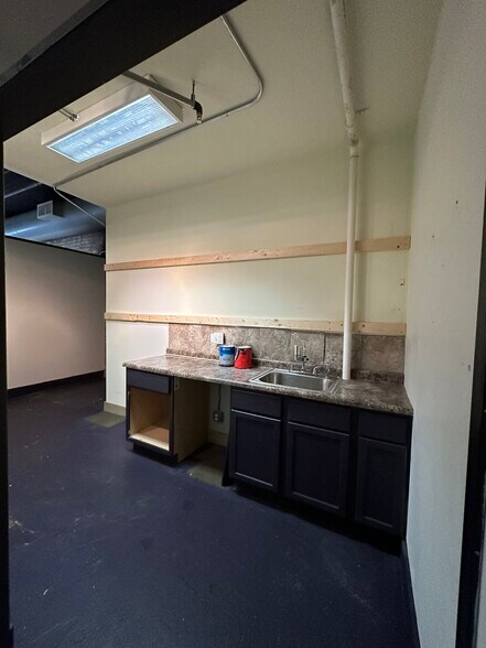 More Photos Of 222 N Broadway, Fargo Storefront Retail Office For Lease