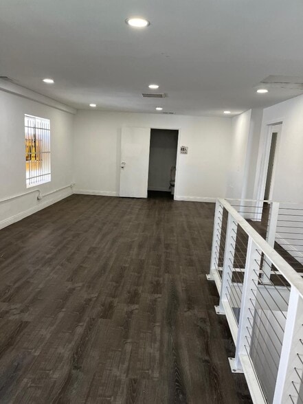 More Photos Of 5217-5223 Lankershim Blvd, North Hollywood Storefront Retail Office For Lease