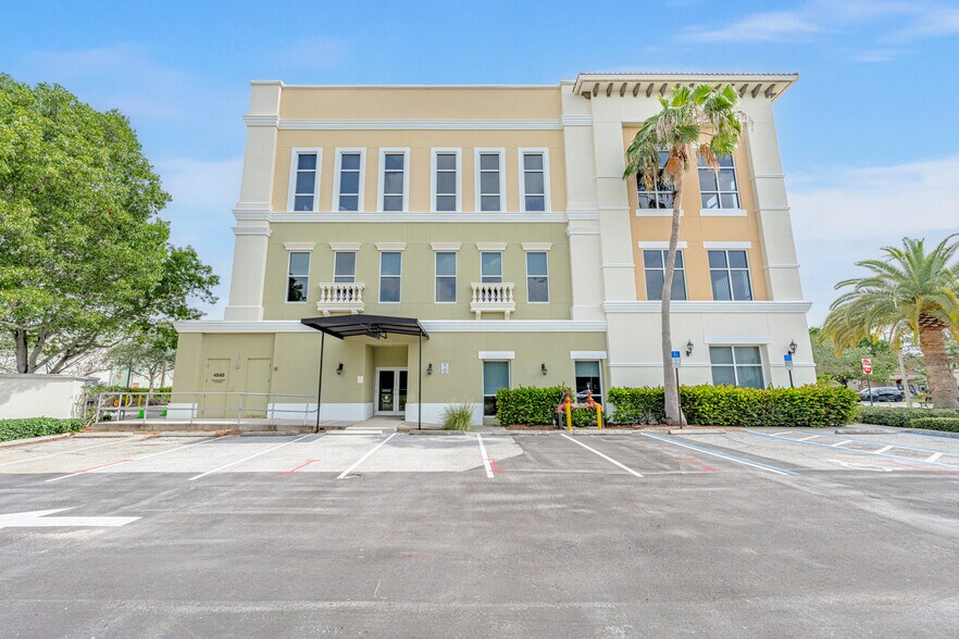 More Photos Of 4848 Coconut Creek Pky, Coconut Creek Medical For Lease