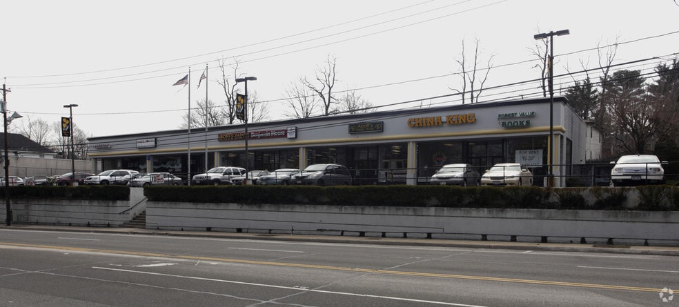 More Photos Of 170 Forest Ave, Glen Cove Freestanding For Lease