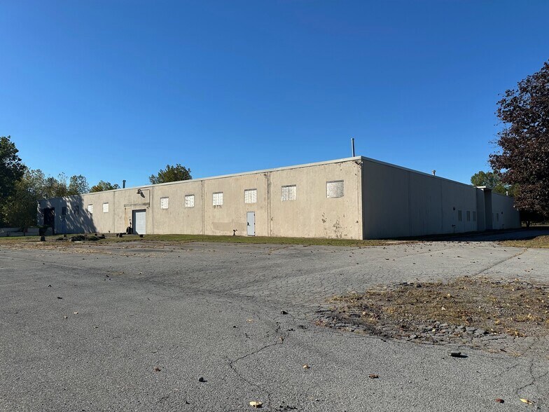 More Photos Of 5 Pruyn's Island Dr, Glens Falls Unknown For Lease