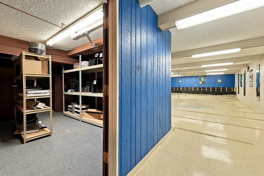 More Photos Of 2321 W Grand Ave, Wisconsin Rapids Office For Sale