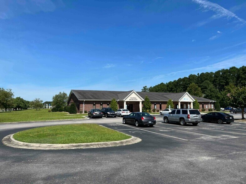 More Photos Of 289 Corporate Dr, Lumberton Office For Lease