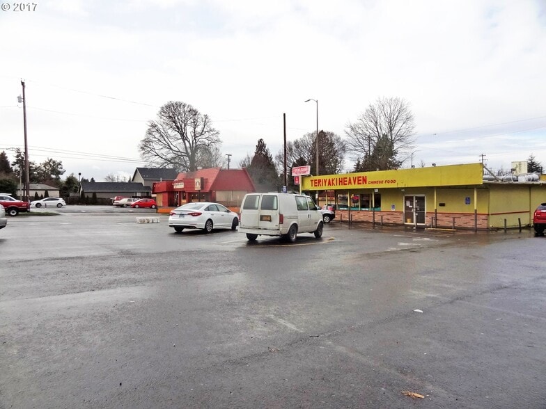 More Photos Of 7332 NE Martin Luther King Jr Blvd, Portland Restaurant For Sale