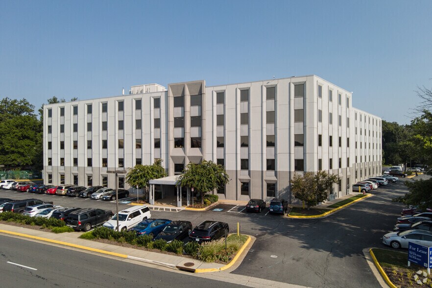 More Photos Of 10400 Eaton Pl, Fairfax Office For Lease