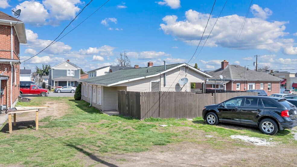 More Photos Of , Radford Specialty For Sale