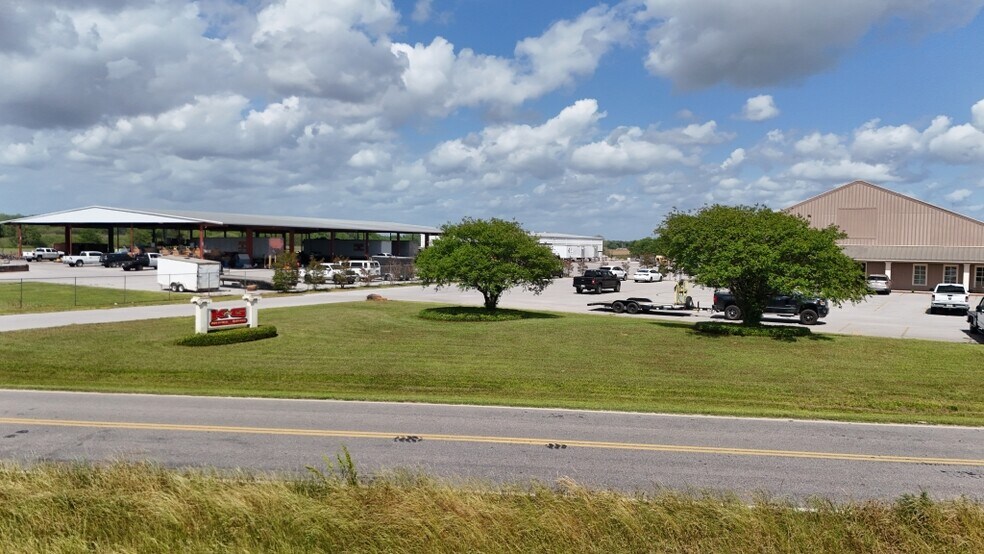 More Photos Of 26532 S Railroad St, Loxley Light Distribution For Sale