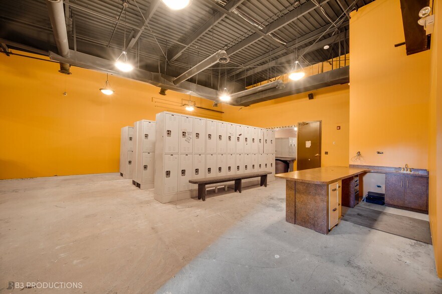 More Photos Of 12054 S Doty Ave, Chicago Warehouse For Sale