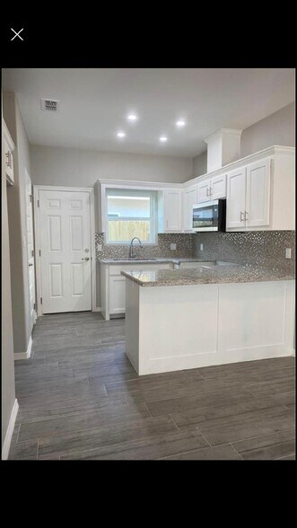 More Photos Of 2104 Stauffer St, Weslaco Apartments For Sale