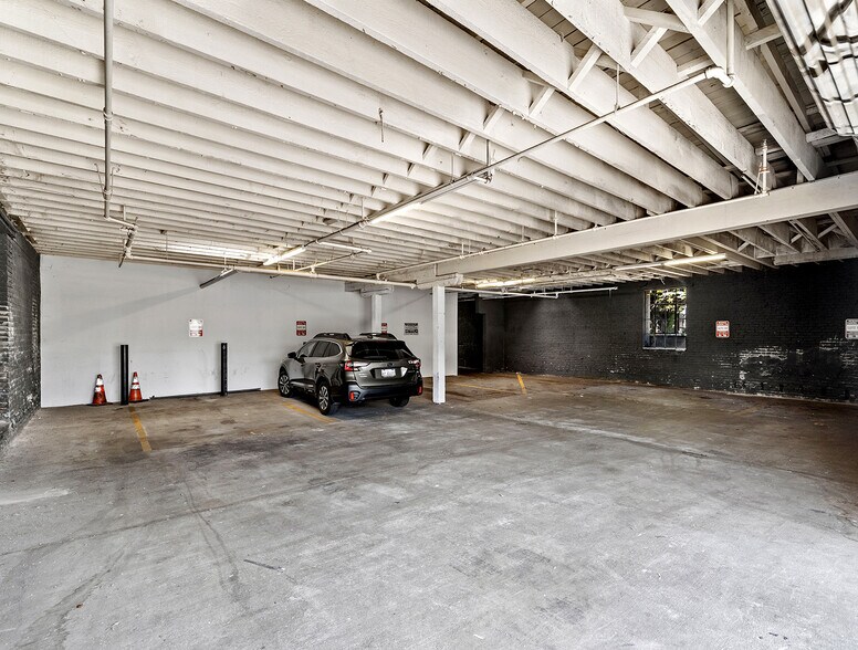 More Photos Of , Los Angeles Flex For Sale