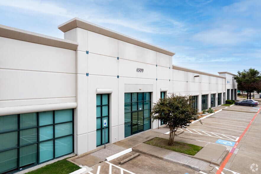 More Photos Of 6501 Windcrest Dr, Plano Unknown For Lease