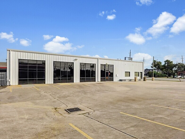More Photos Of 18623 Kuykendahl Rd, Spring Auto Repair For Lease