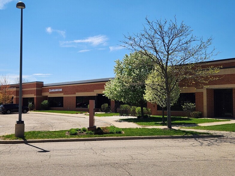 Primary Photo Of 5202 Eastpark Blvd, Madison Medical For Lease