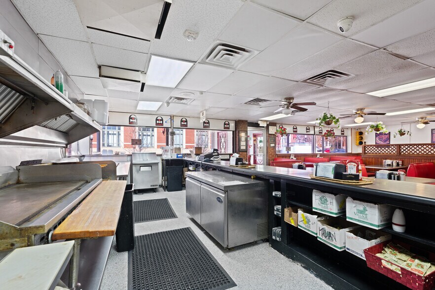 More Photos Of 191 E St John St, Spartanburg Restaurant For Lease