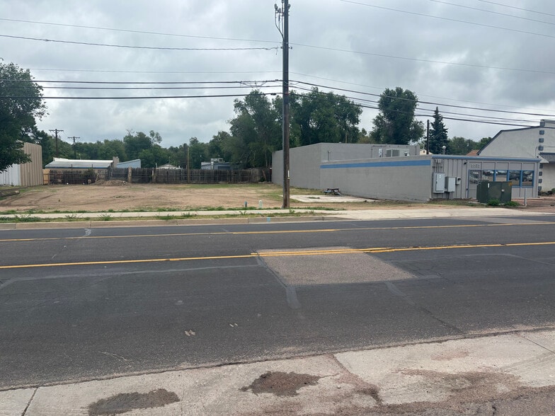 More Photos Of 2222 E Boulder St, Colorado Springs Light Manufacturing For Lease