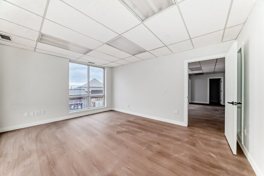 More Photos Of 3132 26 St NE, Calgary Storefront Retail Office For Sale