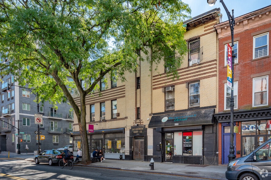 More Photos Of 584 Myrtle Ave, Brooklyn Apartments For Sale