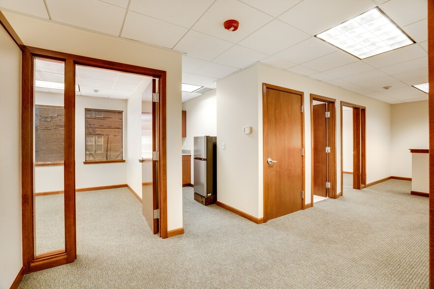 More Photos Of 705 S 9th St, Tacoma Office For Sale