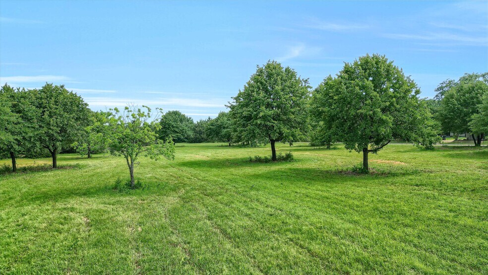 More Photos Of TBD W Line Road, Whitesboro Land For Sale