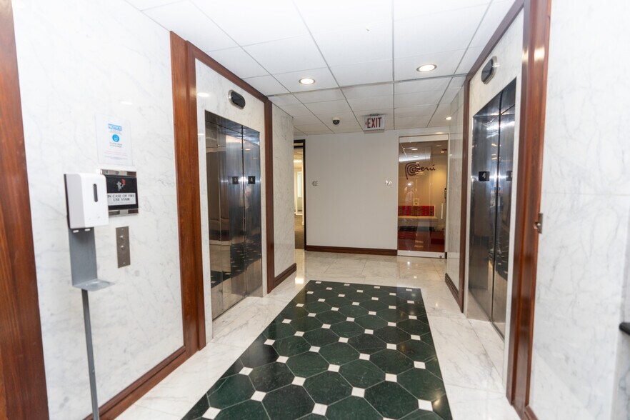 More Photos Of 1200 Brickell Ave, Miami Office For Sale