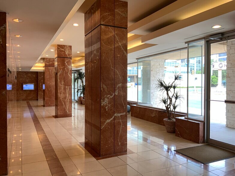 More Photos Of 415 W Wall St, Midland Office For Lease