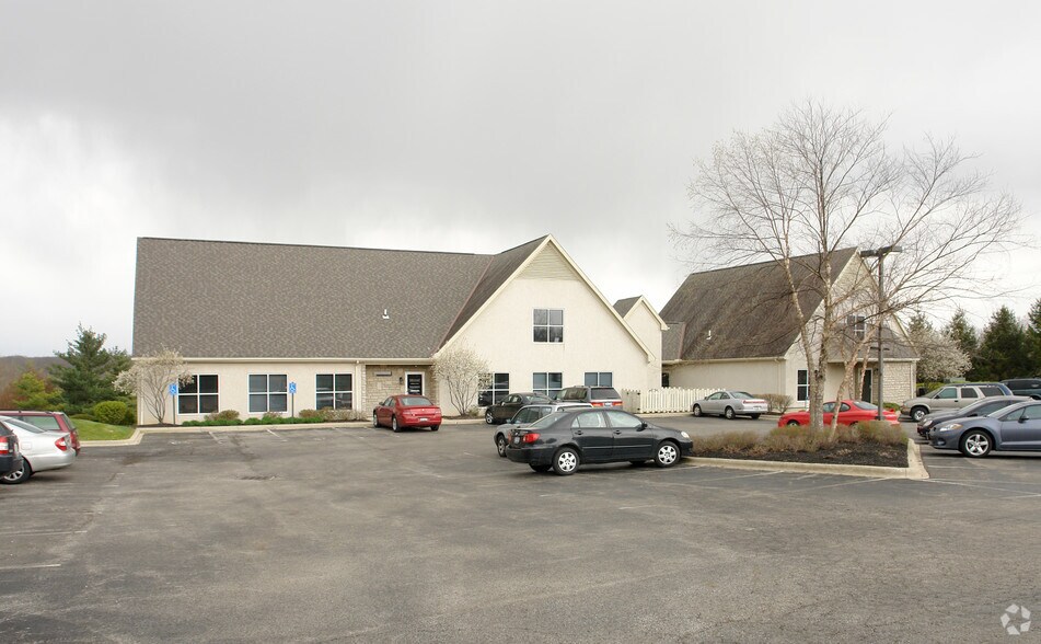 More Photos Of 1460-1466 Manning Pky, Powell Office For Sale