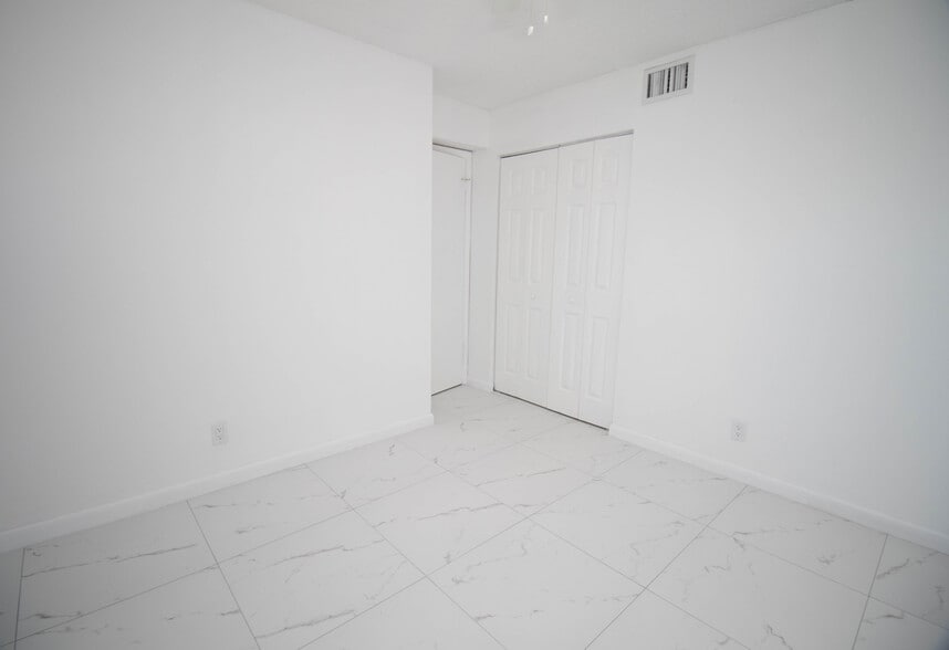 More Photos Of 11430-11442 NW 45th St, Coral Springs Apartments For Sale