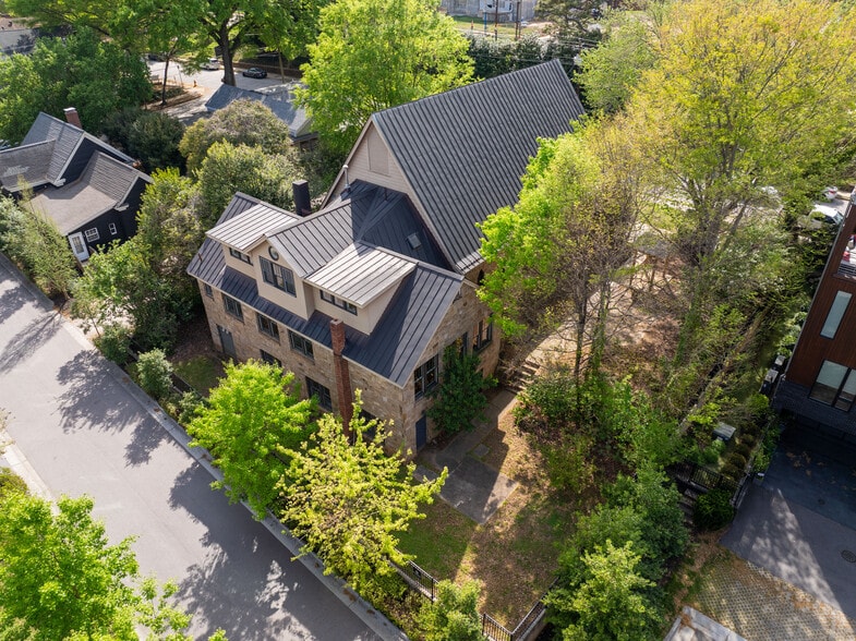 More Photos Of 208 St Marys St, Raleigh Loft Creative Space For Sale