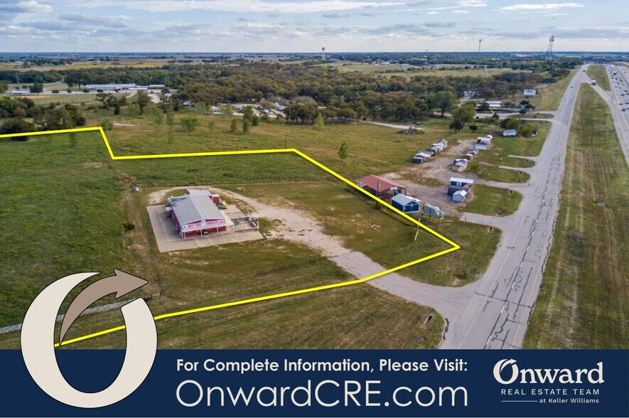 More Photos Of 24350 N I 35, West Restaurant For Sale