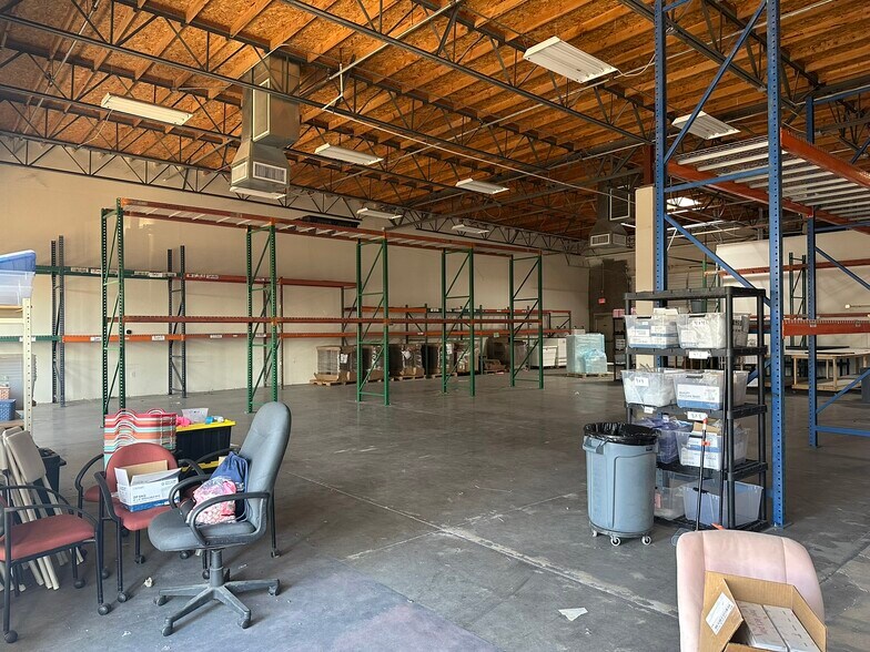 More Photos Of 7143 E Southern Ave, Mesa Showroom For Lease