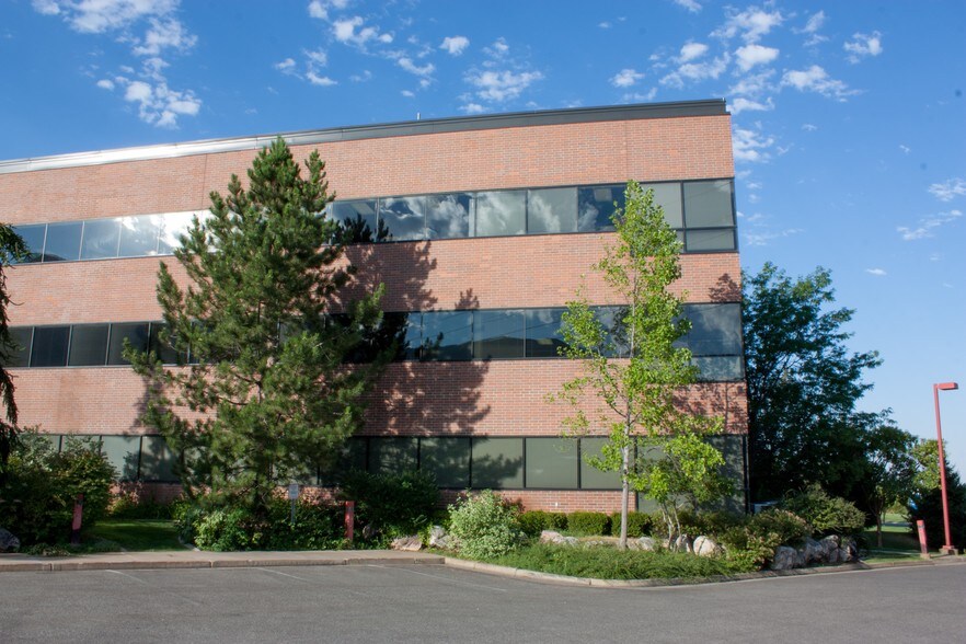 More Photos Of 1100 Country Hills Dr, Ogden Office For Lease