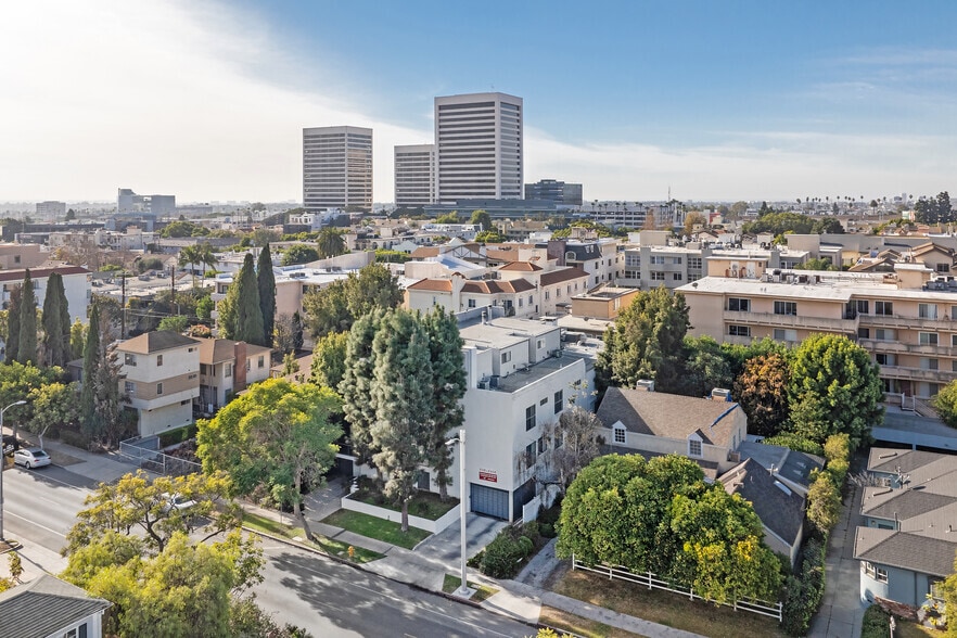 More Photos Of 1527 Veteran Ave, Los Angeles Apartments For Sale