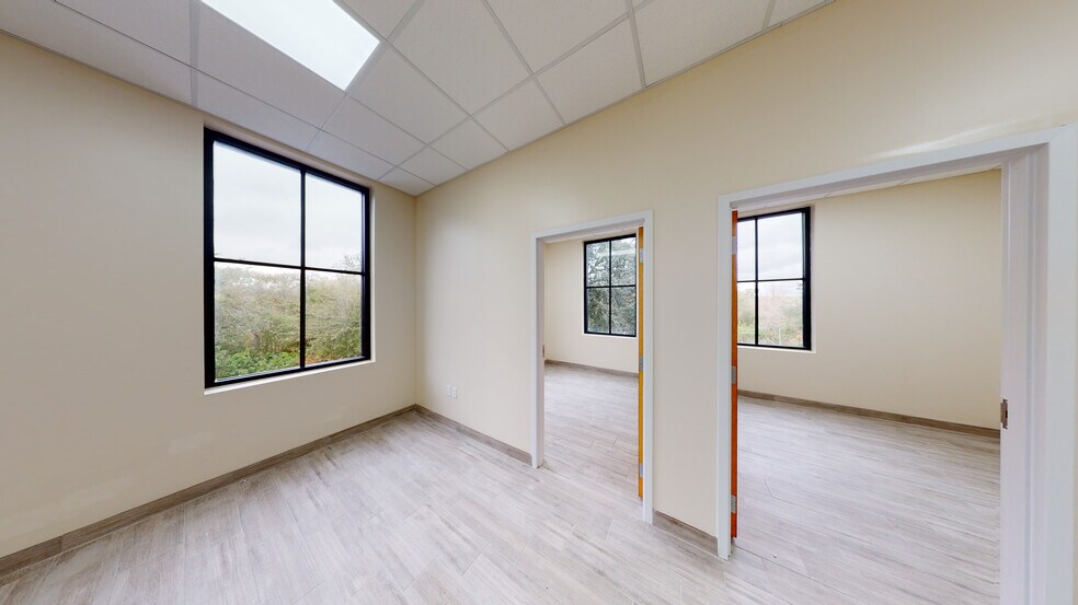 More Photos Of 7701 Little Rd, New Port Richey Medical For Lease