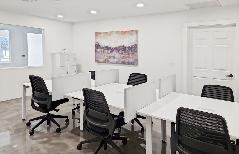 More Photos Of 2563 Development Dr, Green Bay Coworking Space