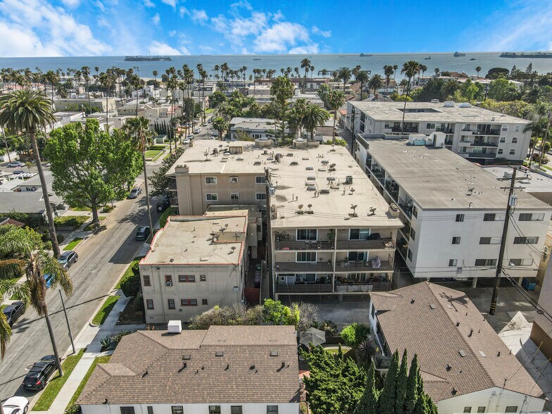 More Photos Of 209 Mira Mar Ave, Long Beach Multifamily For Sale