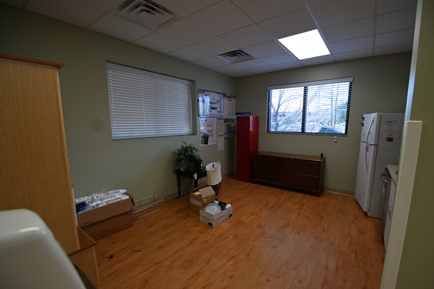 More Photos Of 5115 Palafox St, Pensacola Freestanding For Sale