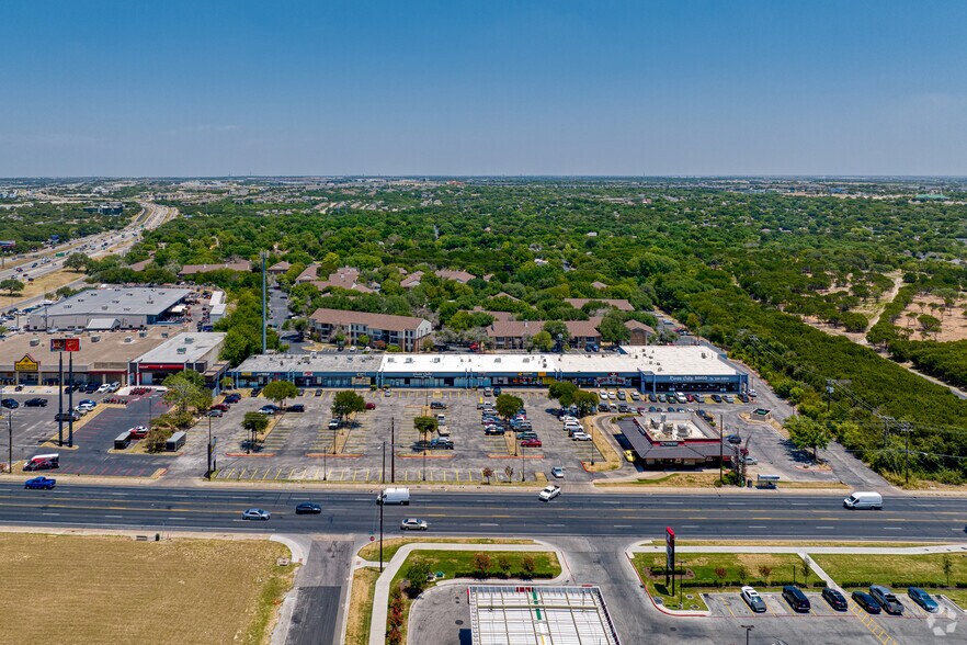 More Photos Of 900 E Braker Ln, Austin Storefront For Lease
