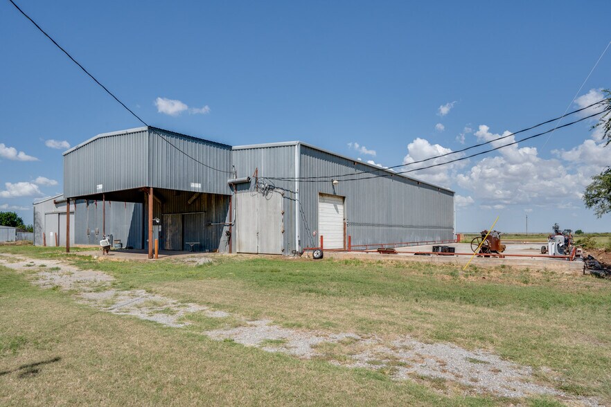 More Photos Of 12150-A US Highway 70 S, Vernon Warehouse For Lease