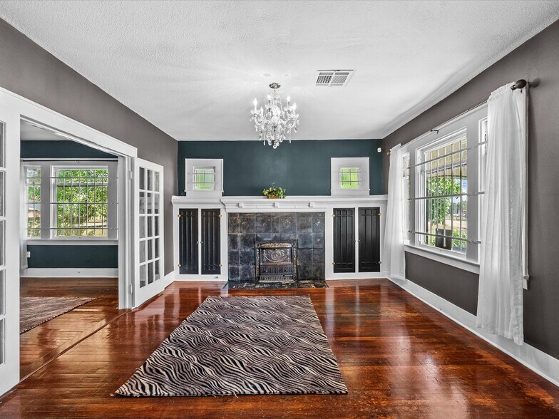 More Photos Of 3208 Highway 3, Dickinson Office Residential For Sale