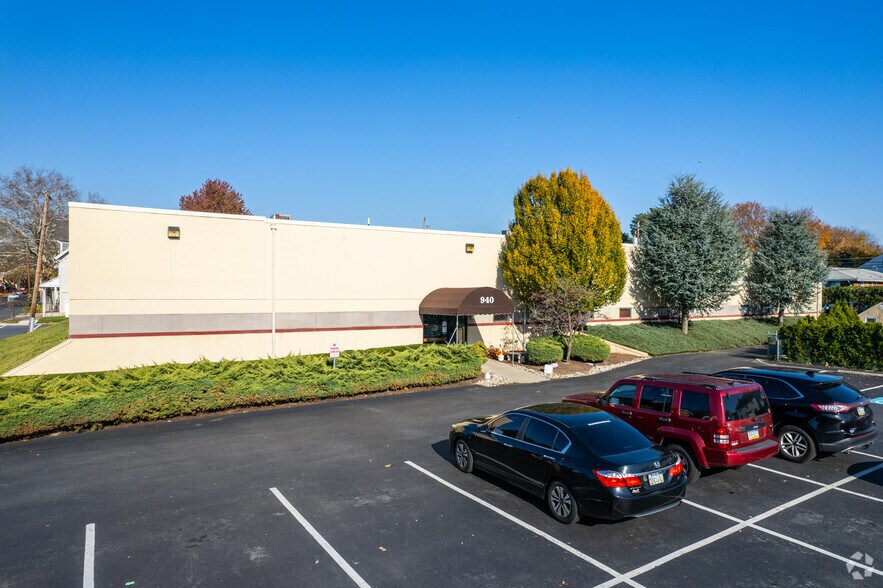More Photos Of 940 N New St, Bethlehem Medical For Sale