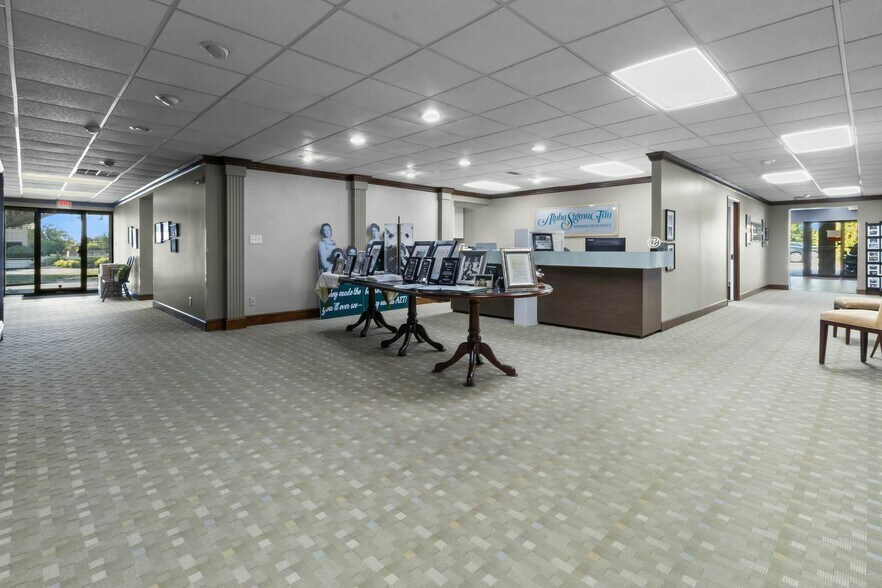 More Photos Of 3334 Founders Rd, Indianapolis Office For Sale