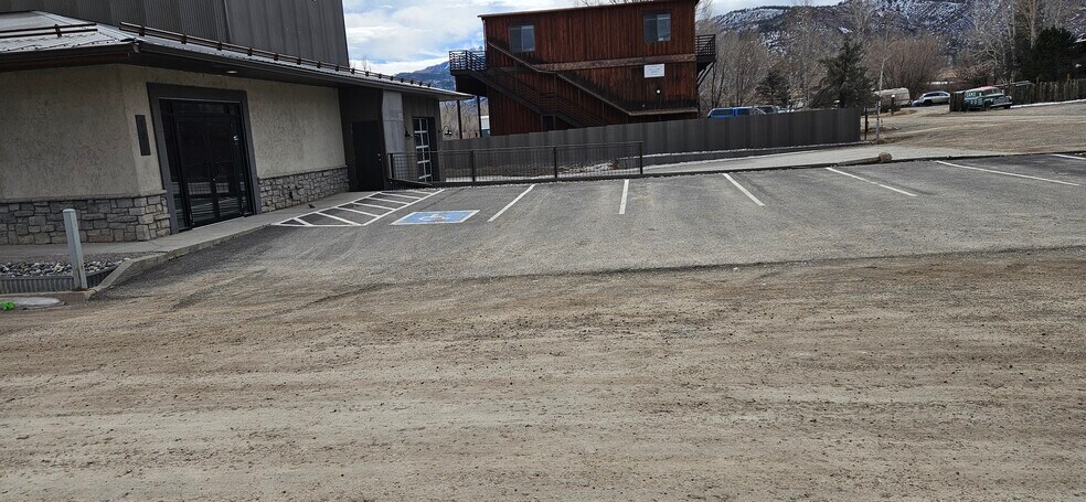 More Photos Of 102 Campbell Ln, Ridgway General Retail For Sale