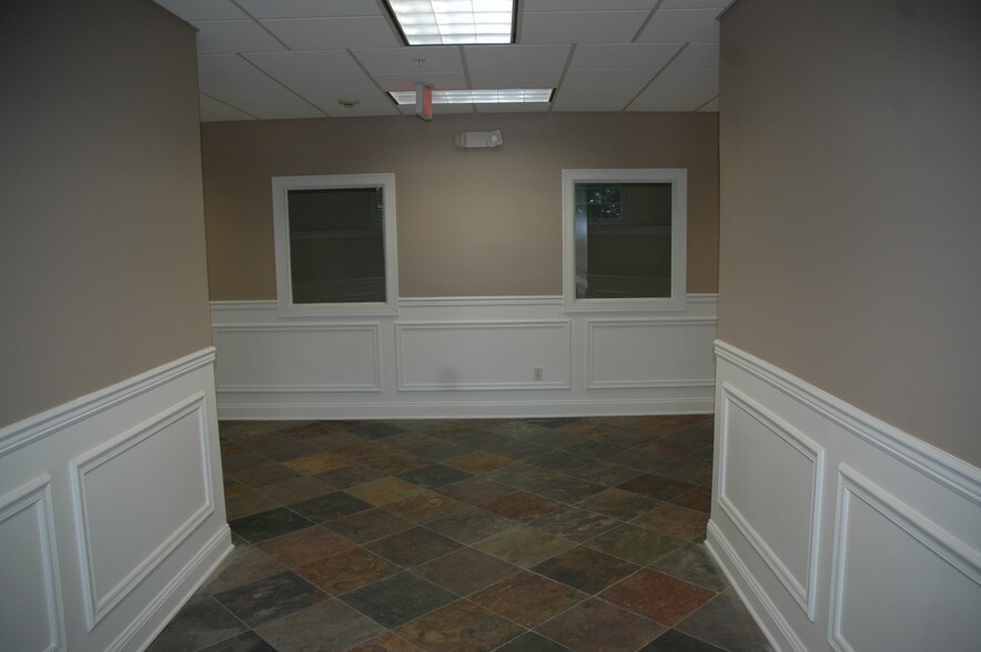 More Photos Of 2488 Boston Post Rd, Guilford Apartments For Sale