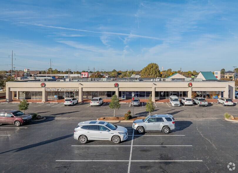 More Photos Of 10908 N May Ave, Oklahoma City Unknown For Lease