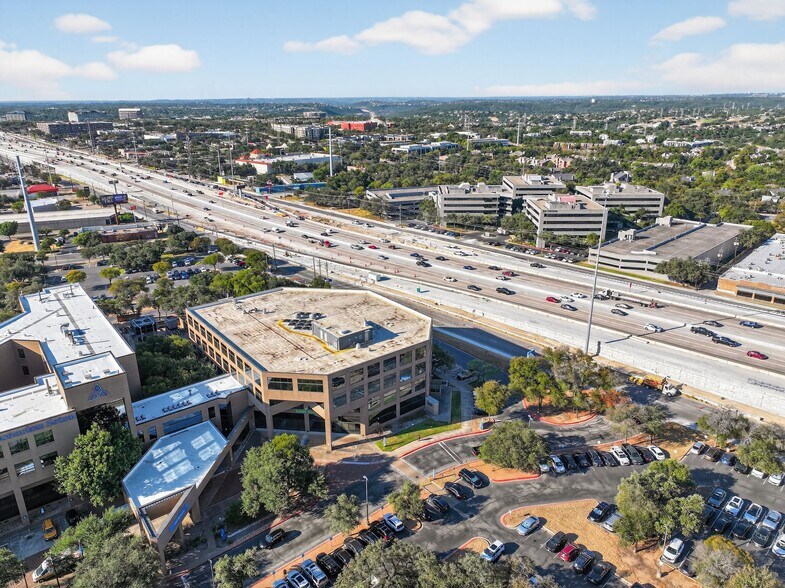 More Photos Of 11111 Research Blvd, Austin Medical For Lease